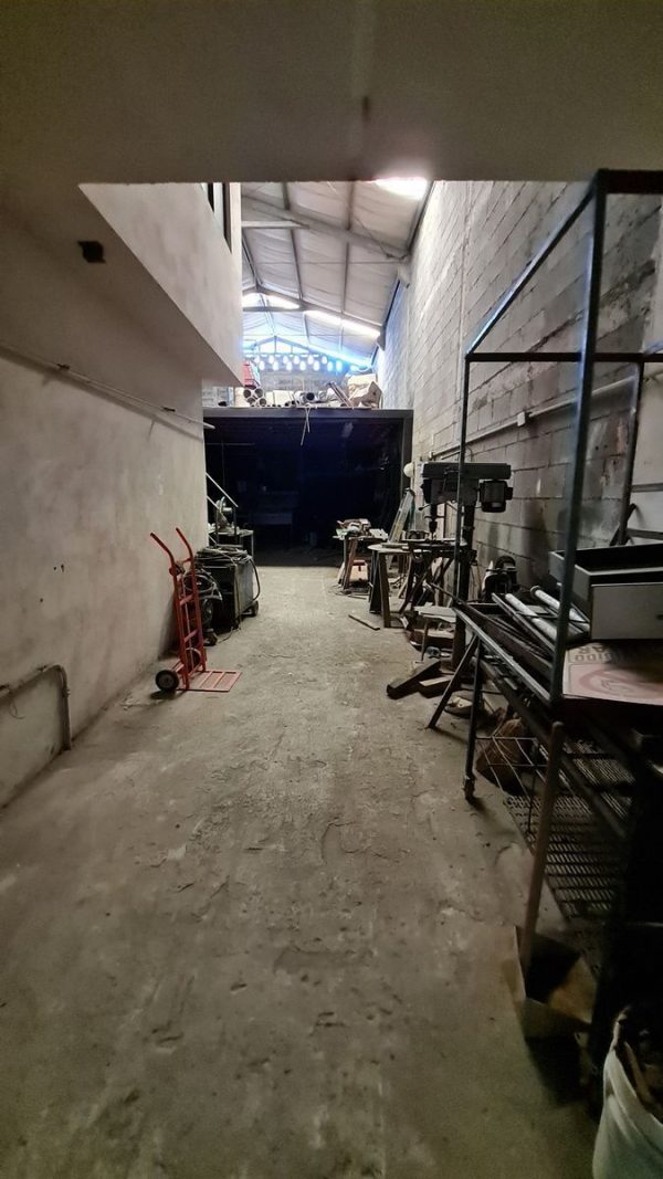 Bodega Comercial: Las Canteras